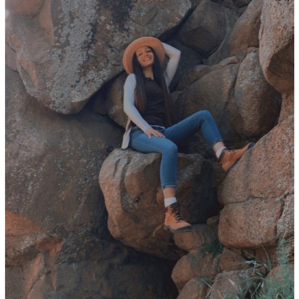 Meet your Posher, Chelsey